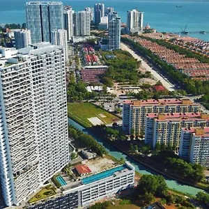 The Landmark Seaview Netflix By Blue Sky Holidays , George Town Malaysia